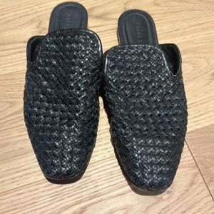 Frēda Salvadore Black Leather Weave flats 8.5